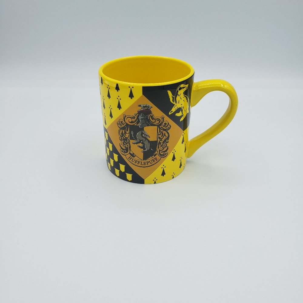 New Harry potter Hufflepuff house mug